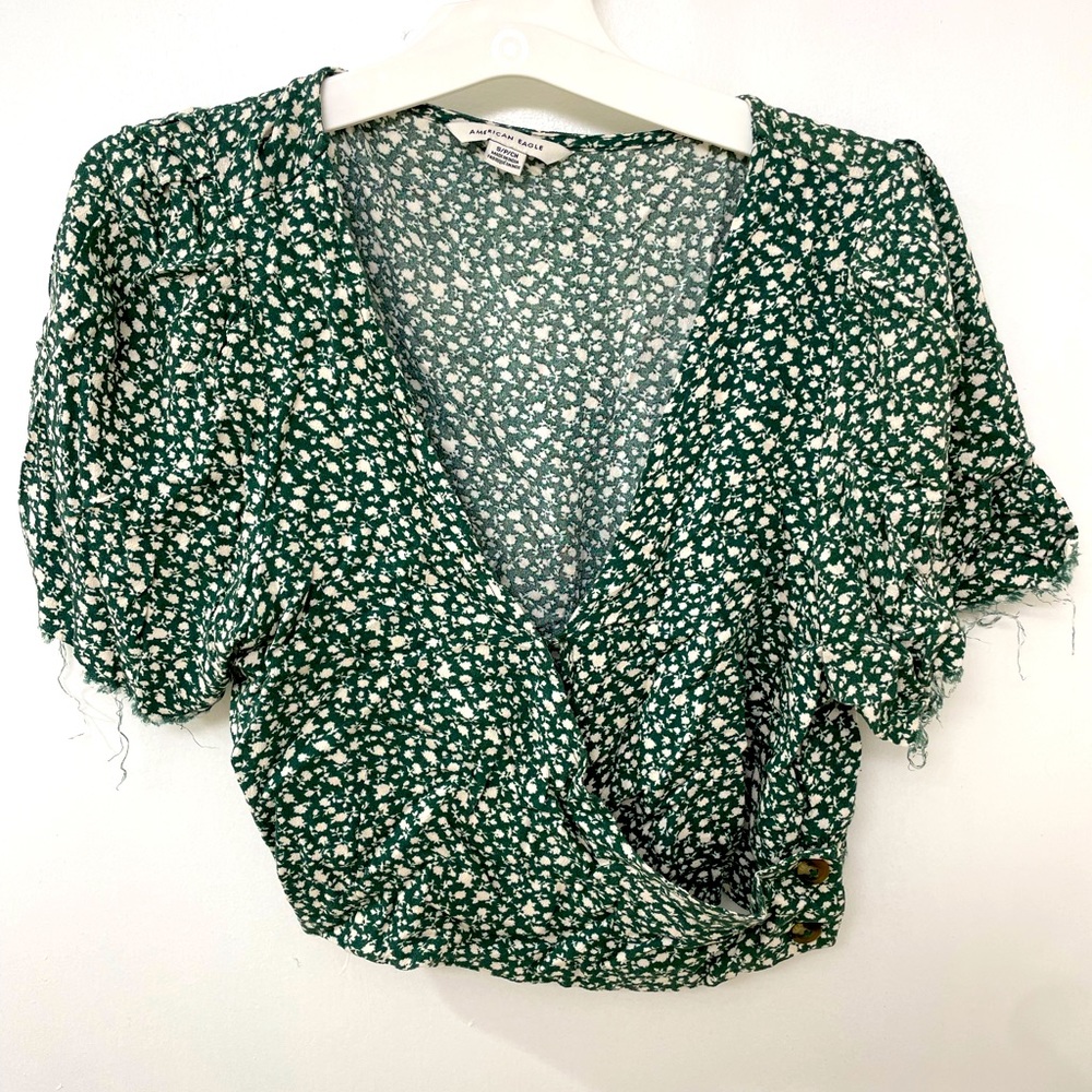 Cropped going out top